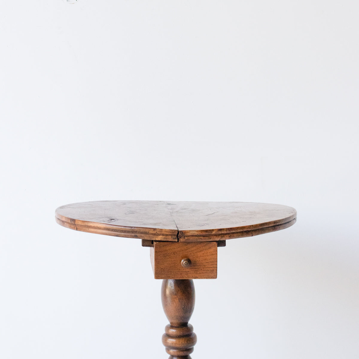 Table de chevet en ronce