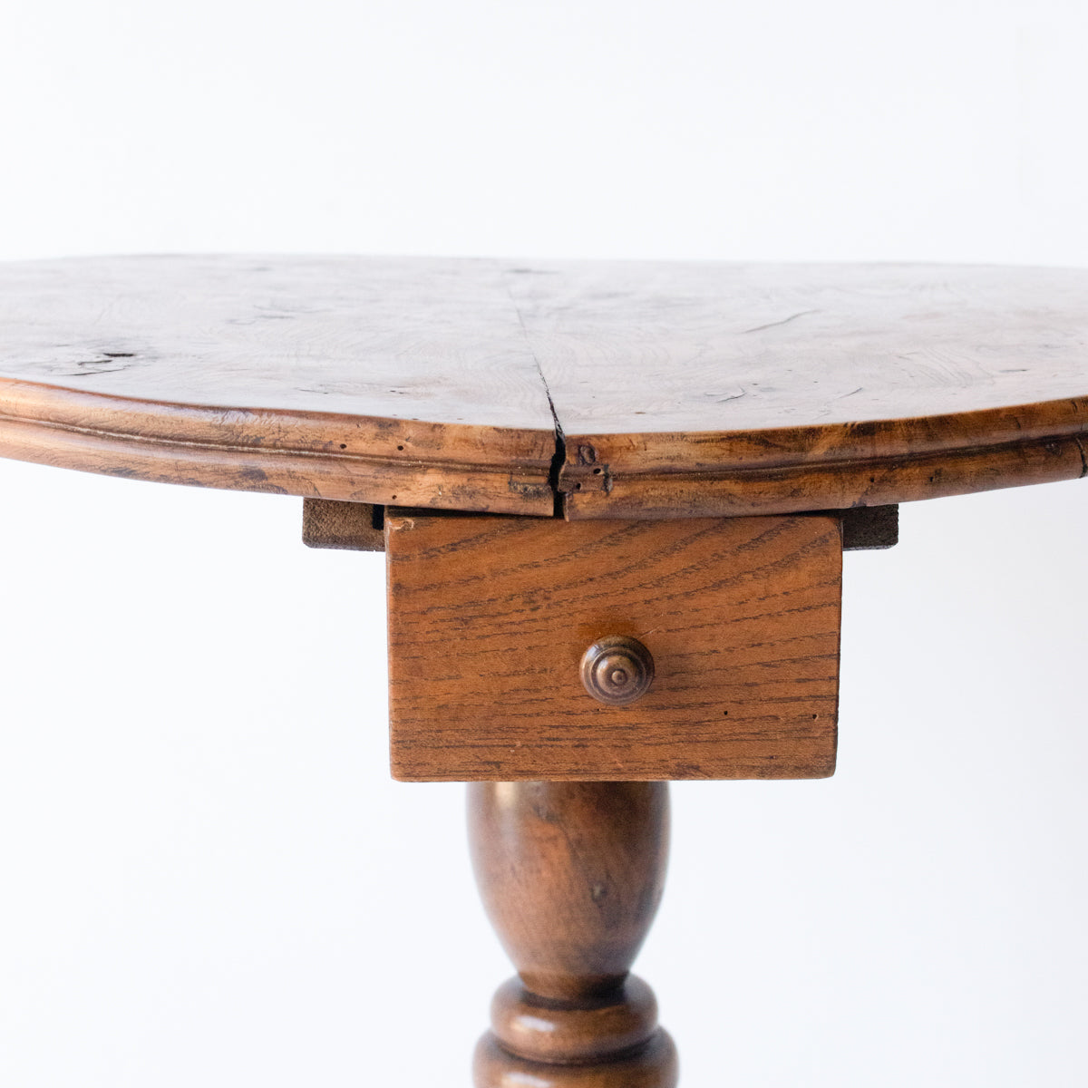 Table de chevet en ronce