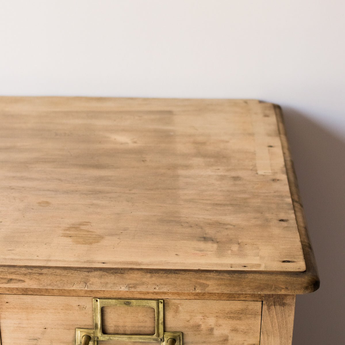 Armoire à mercerie