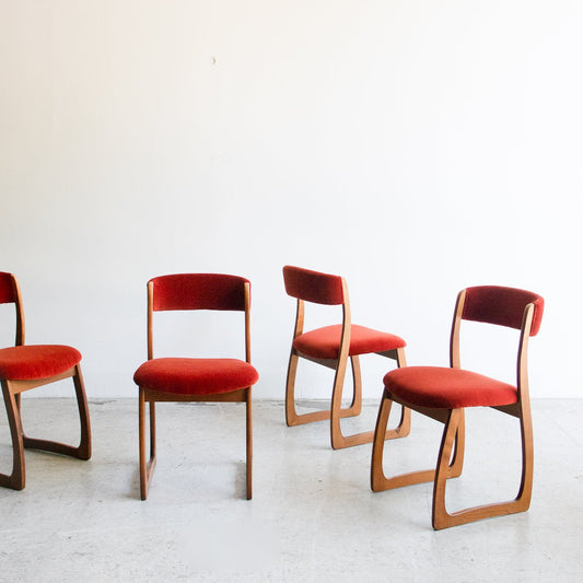 Chaise de salle à manger en velours du milieu du siècle