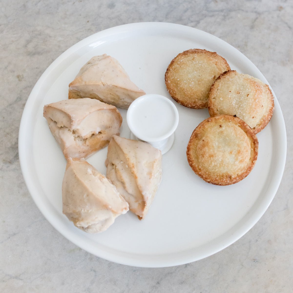Assiette à gâteau en porcelaine