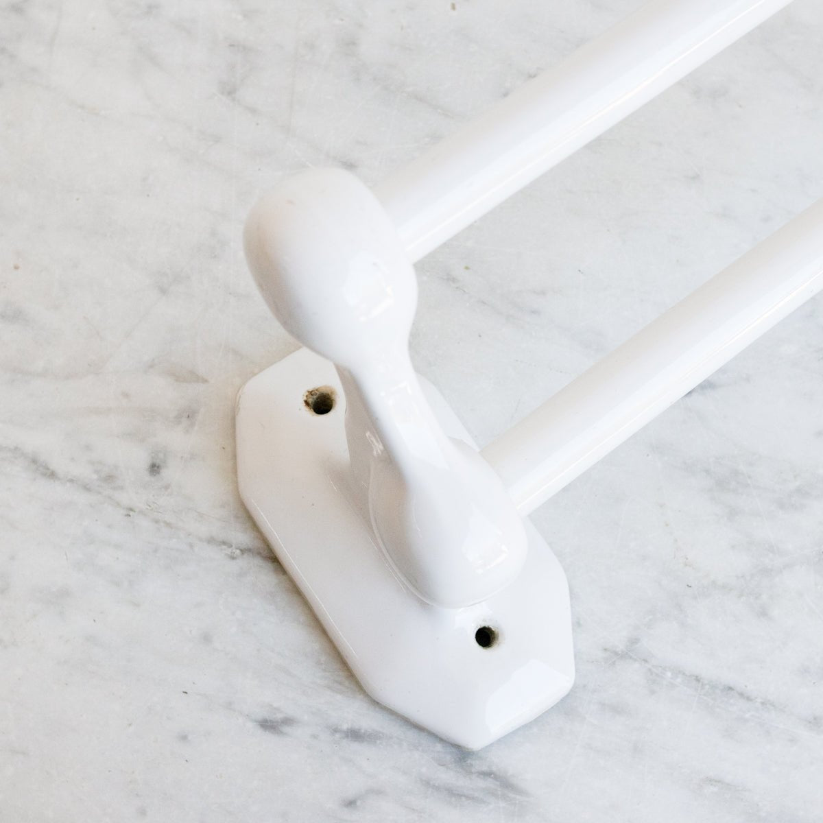 Porte-serviettes double en porcelaine