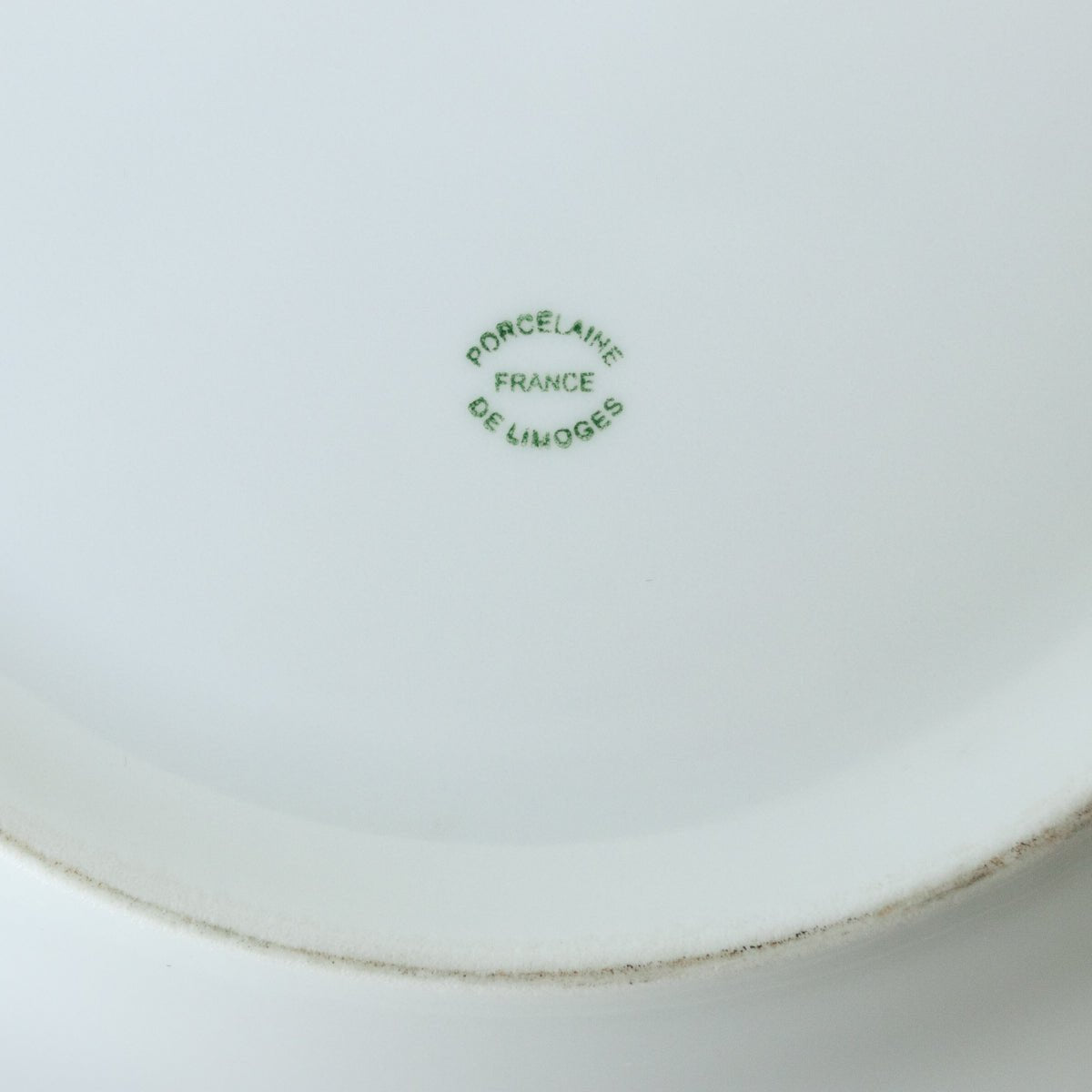 Trio de plats ronds en porcelaine