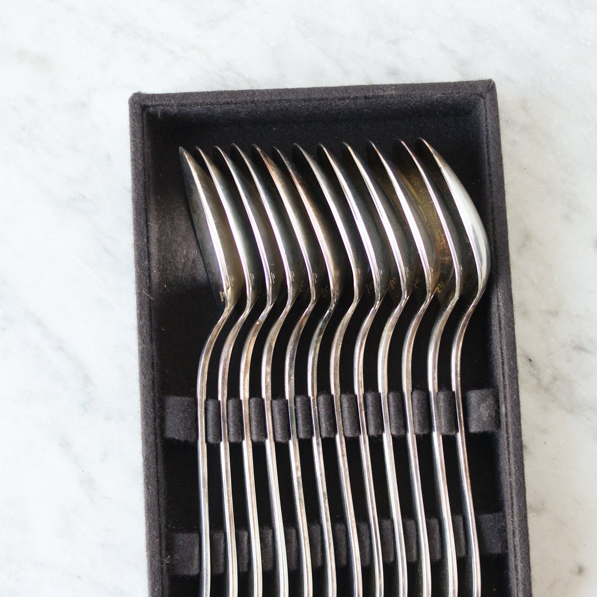 Ensemble de 12 cuillères à soupe Christofle vintage