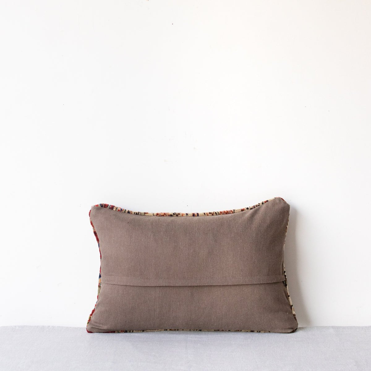 Coussin touffeté vintage | Croix