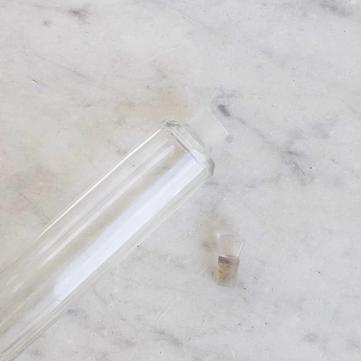 Bouteille de vanité en cristal