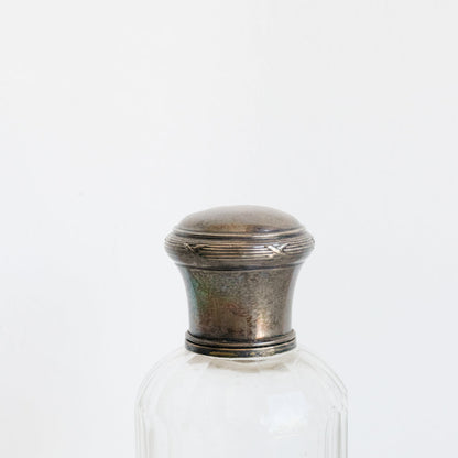 Flacon de toilette en cristal taillé