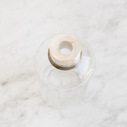 Flacon de toilette en cristal taillé