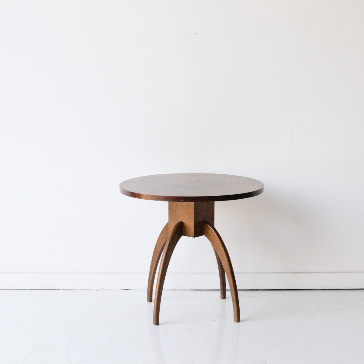 Table de chevet du milieu du siècle