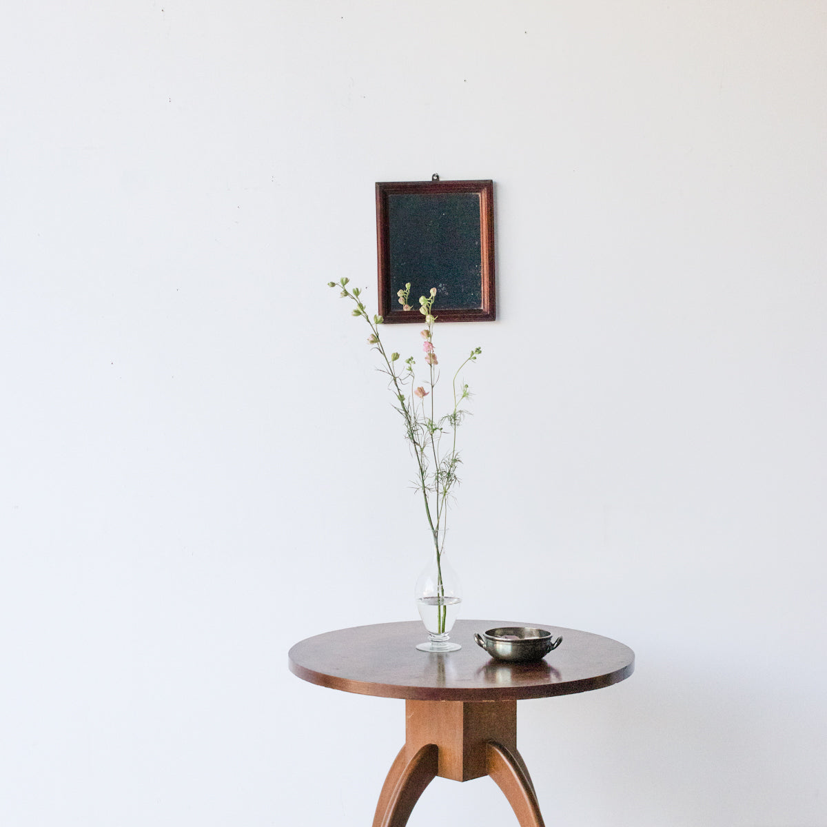 Table de chevet du milieu du siècle