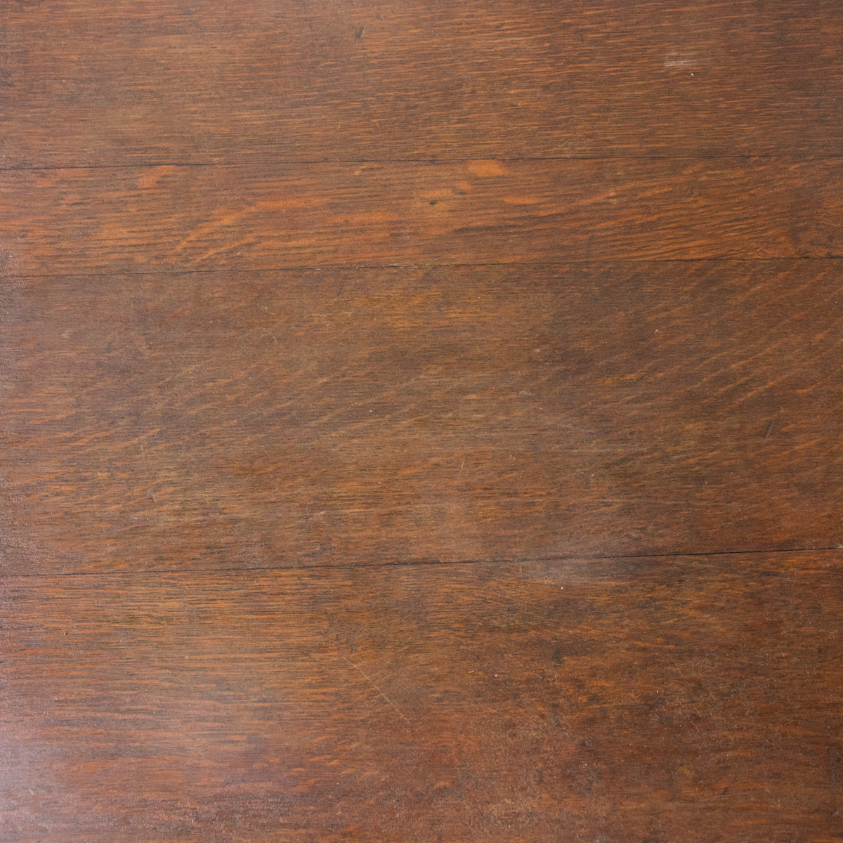 Table de bistrot en chêne avec traverse en laiton