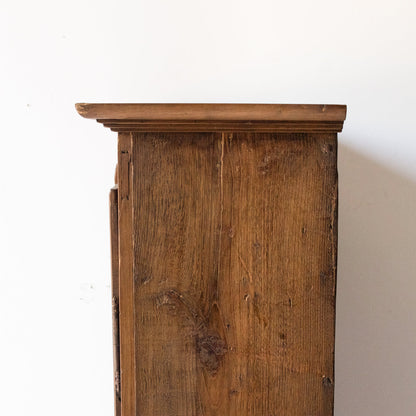Meuble de Montagne Antique Ardèche