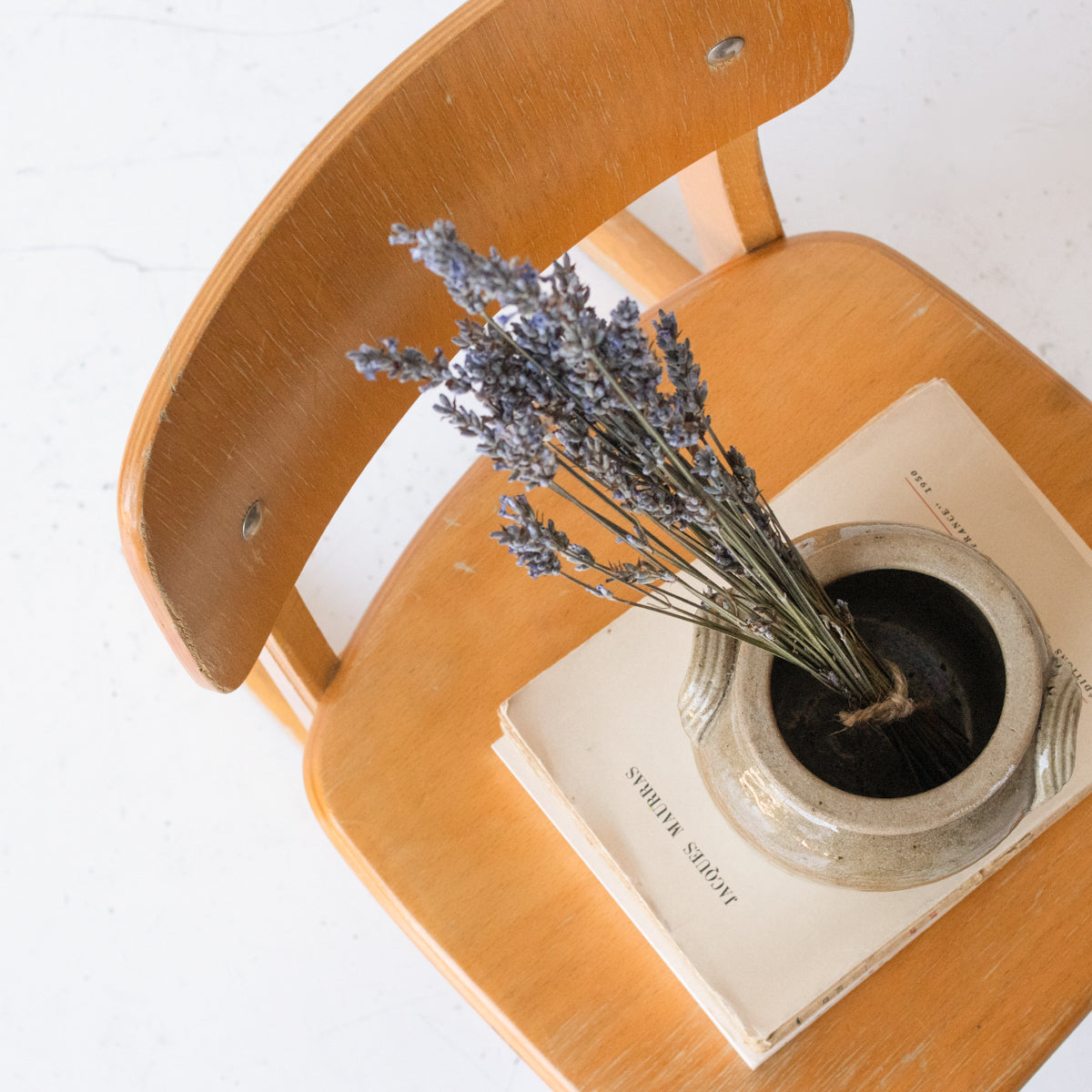 Chaise d'école pour enfant