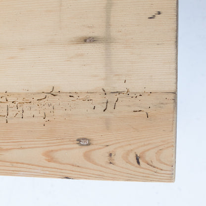 Table de chevet en bois brut