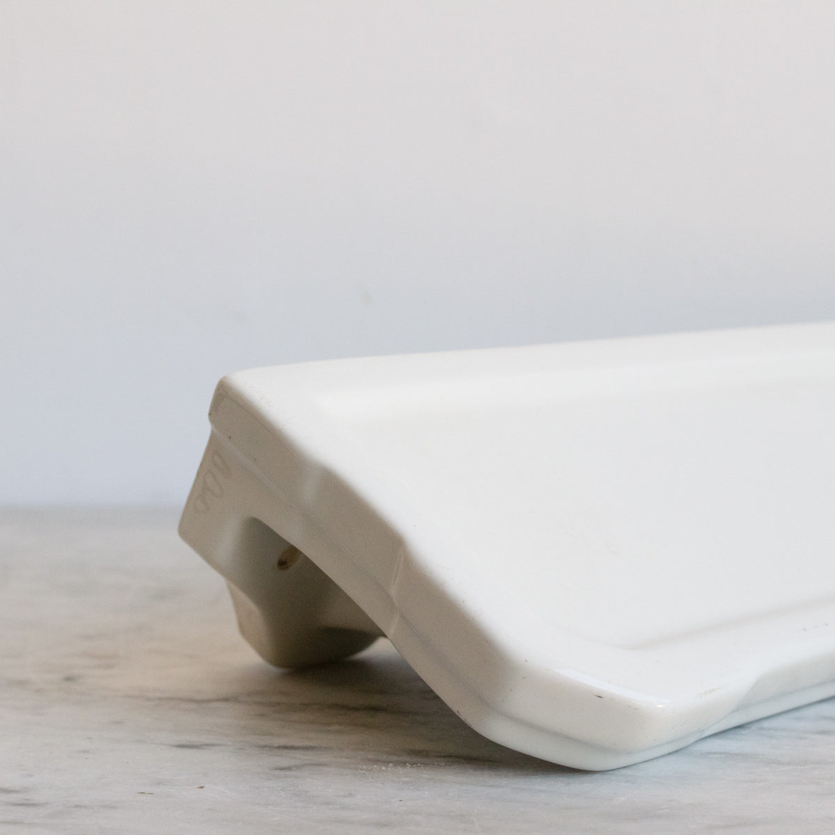 Étagère de vanité en porcelaine