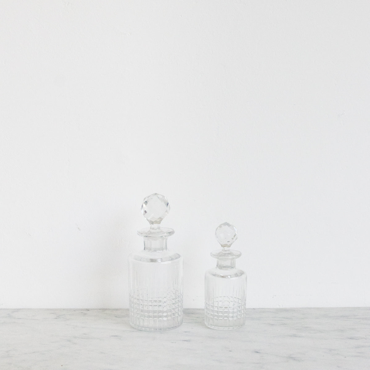 Trio de flacons de toilette en cristal taillé