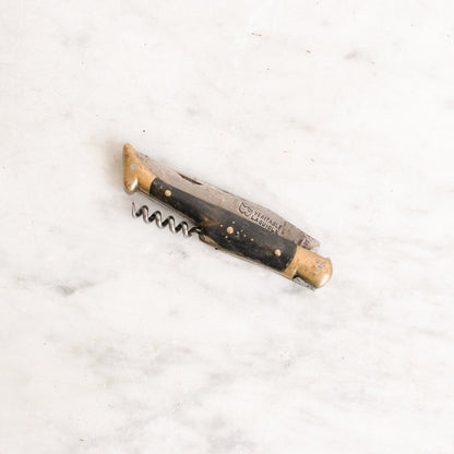 Coupe-capsule antique