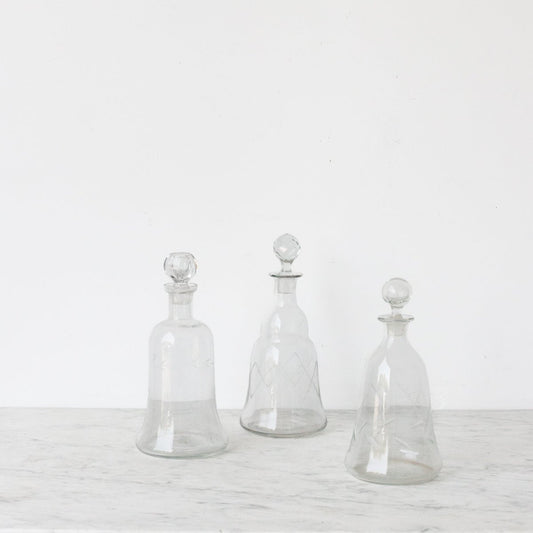 Carafe en forme de cloche avec bouchon