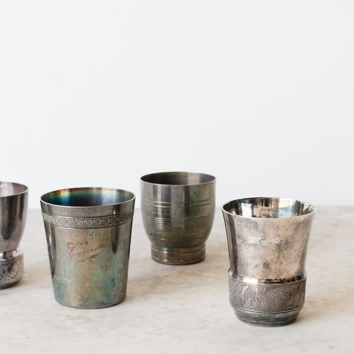 Lot de 5 tasses de baptême gravées