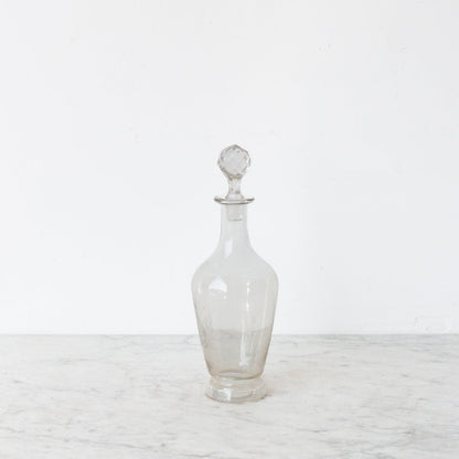 Carafe gravée du milieu du siècle