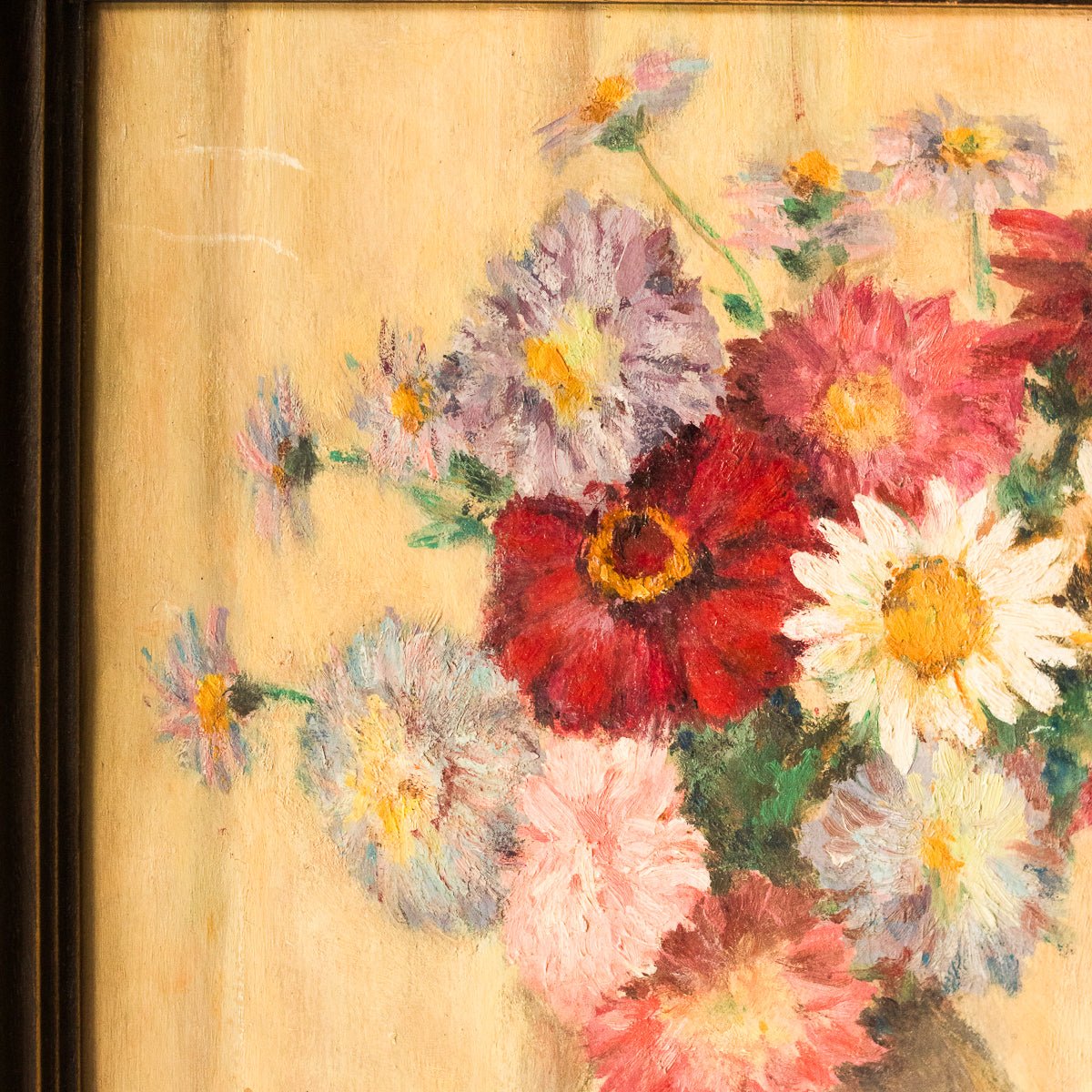Nature morte florale avec drapé jaune, peinture à l'huile