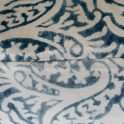 Housse de coussin imprimée en édition limitée | Dominique Indigo