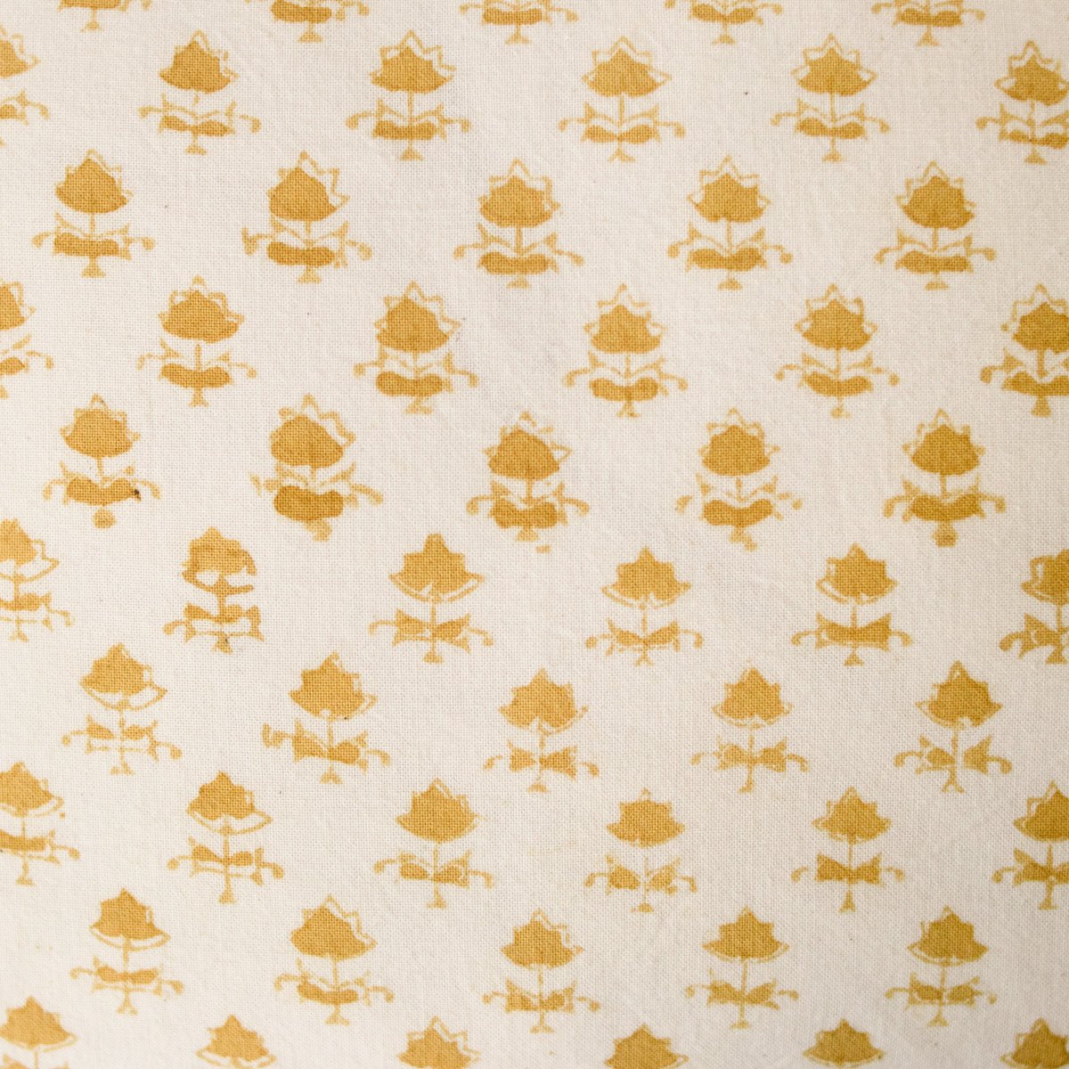 Housse de coussin imprimée en édition limitée | Juliette Gold, reversée à Viviane Gold