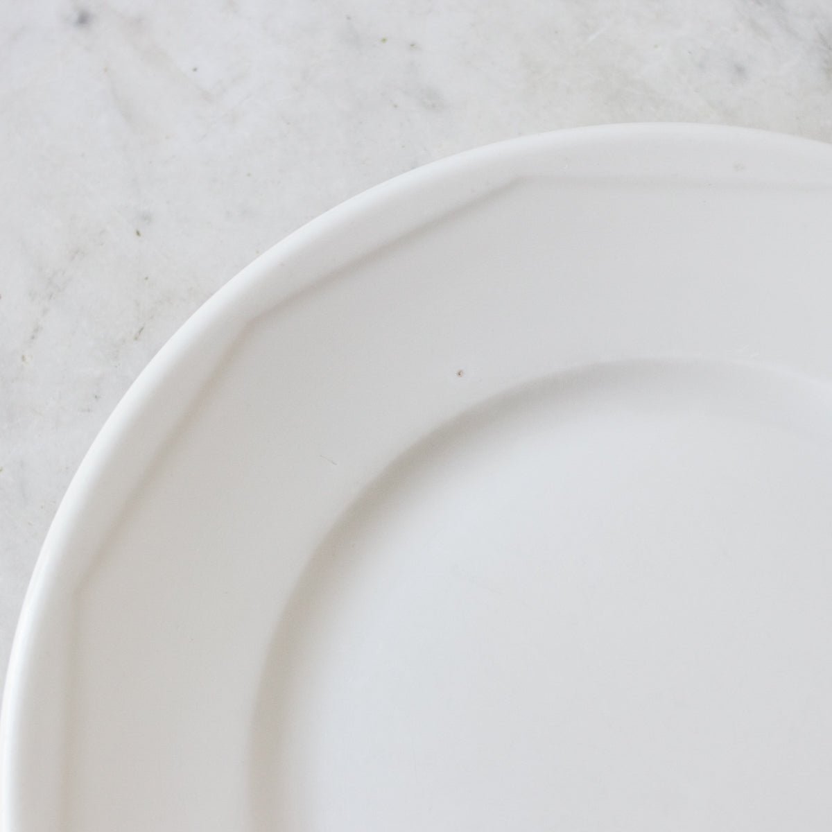 Lot de 8 assiettes en porcelaine de Limoges Bistro
