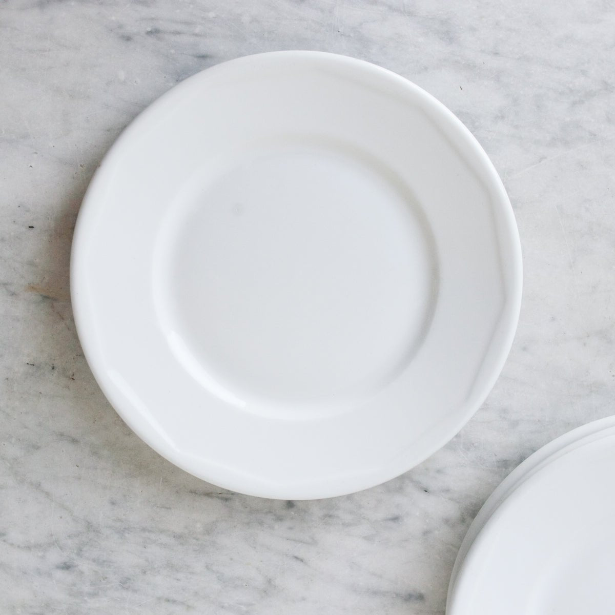 Lot de 8 assiettes en porcelaine de Limoges Bistro