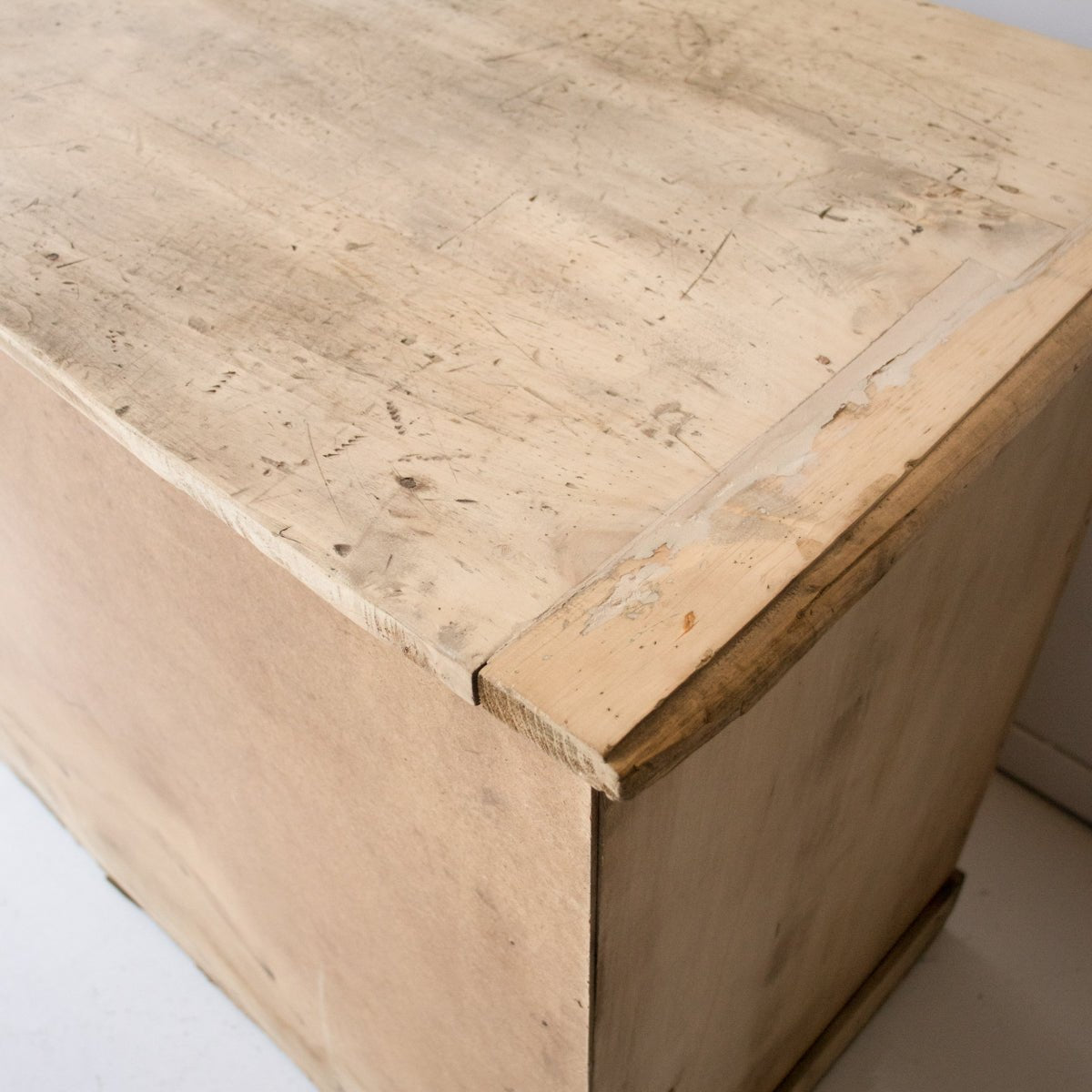 Armoire à mercerie