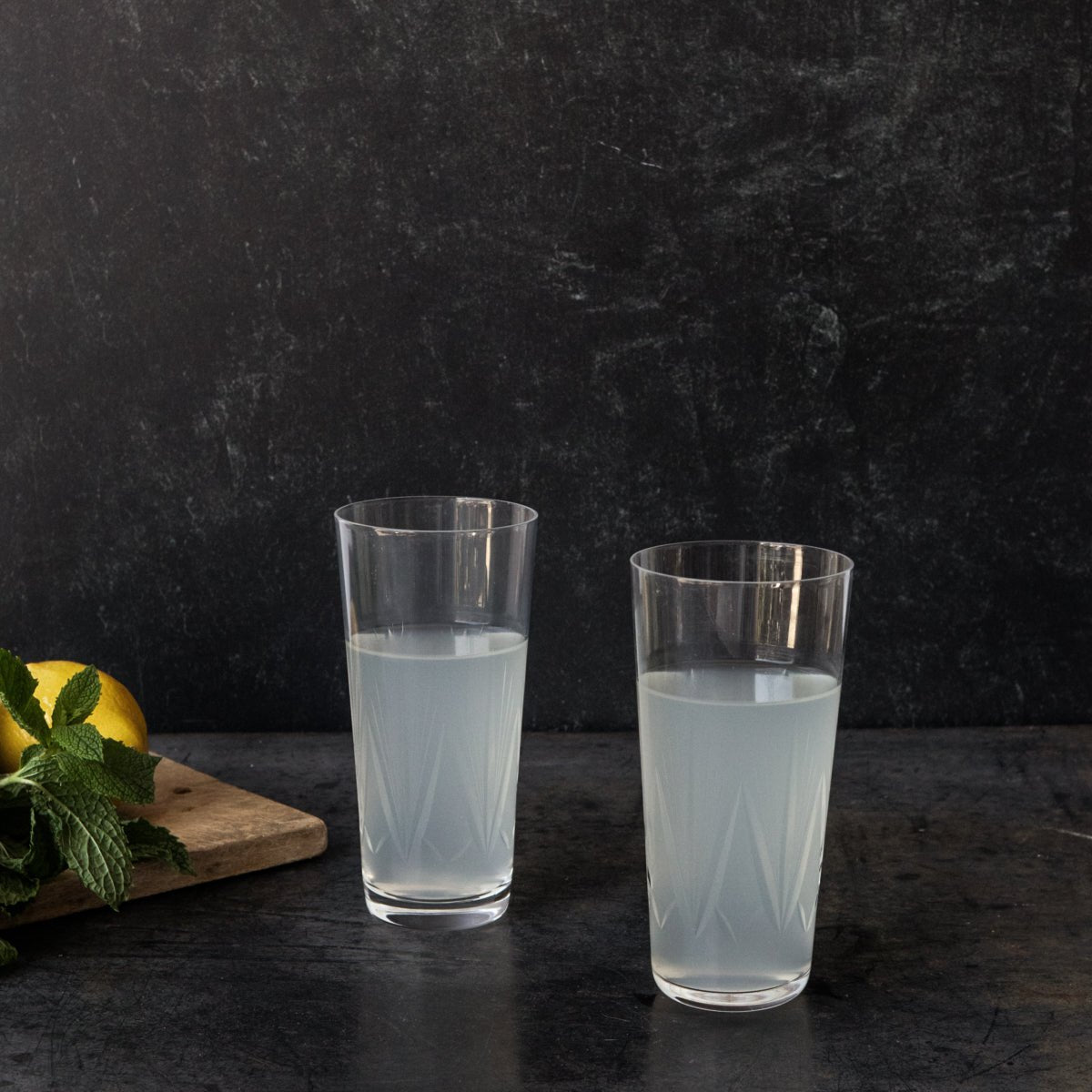 Paire de verres à bar en cristal Art Déco