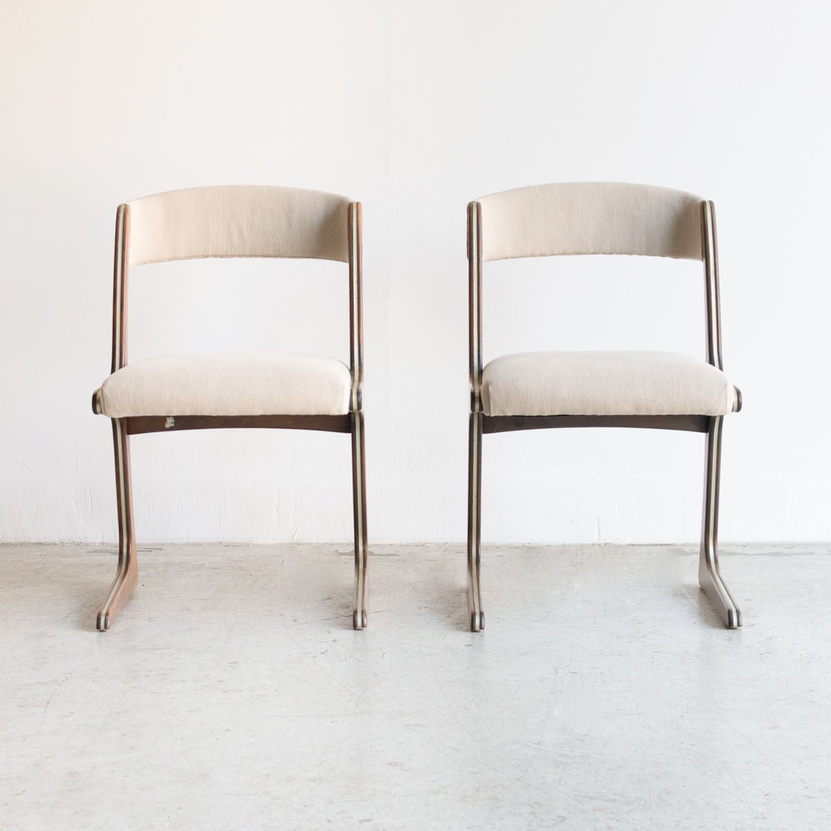 Paire de chaises Baumann Kangaroo