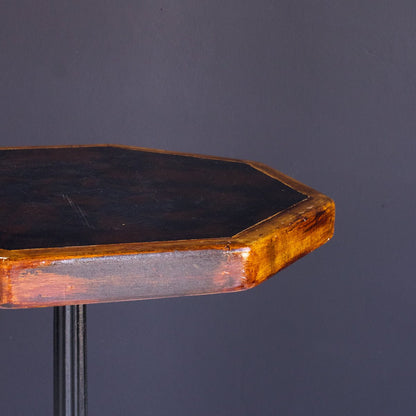 Paire de petites tables de bistrot