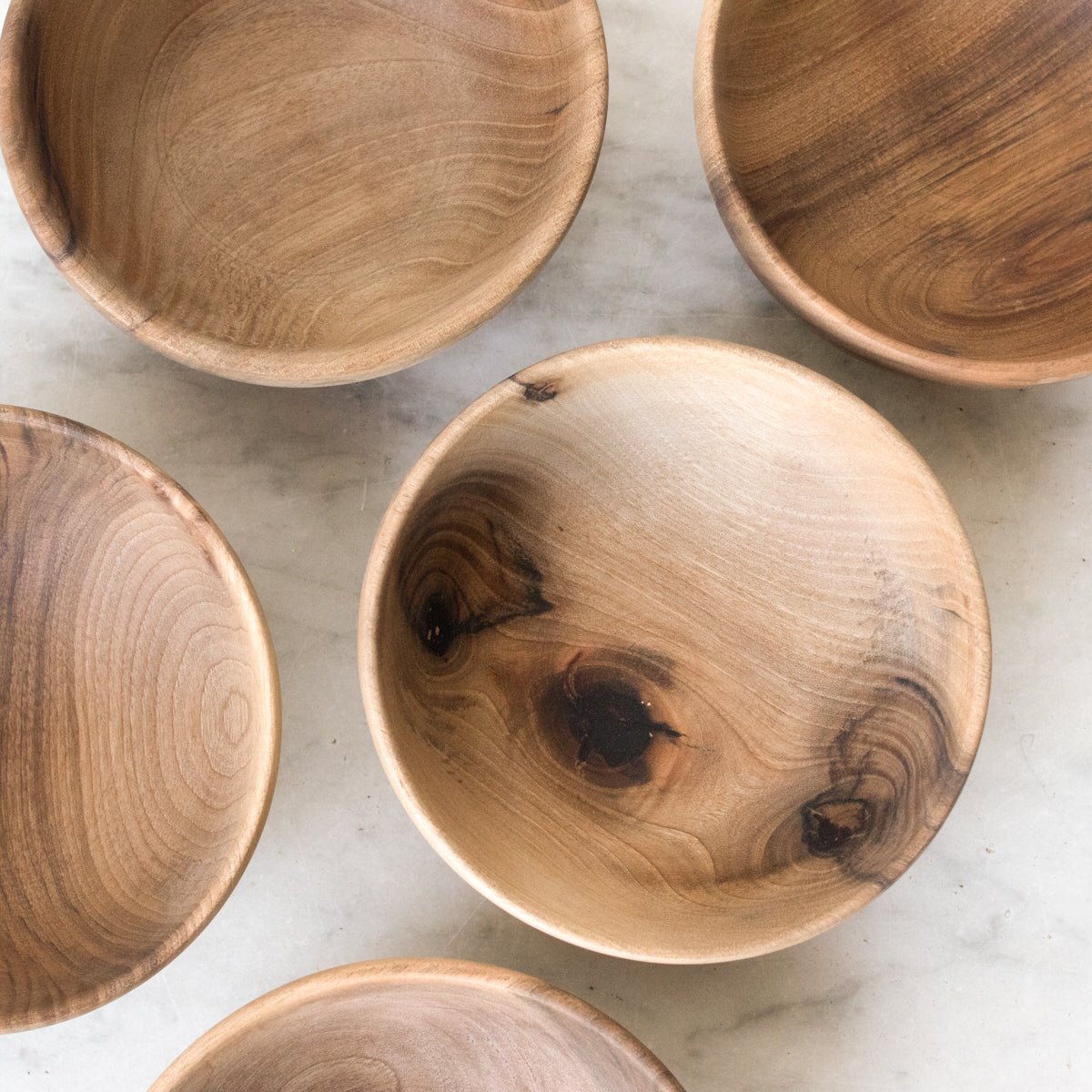 Paire de petits bols en bois