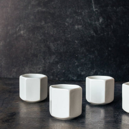 Paire de pots à yaourt en porcelaine