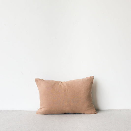 Petite housse de coussin en lin lavé