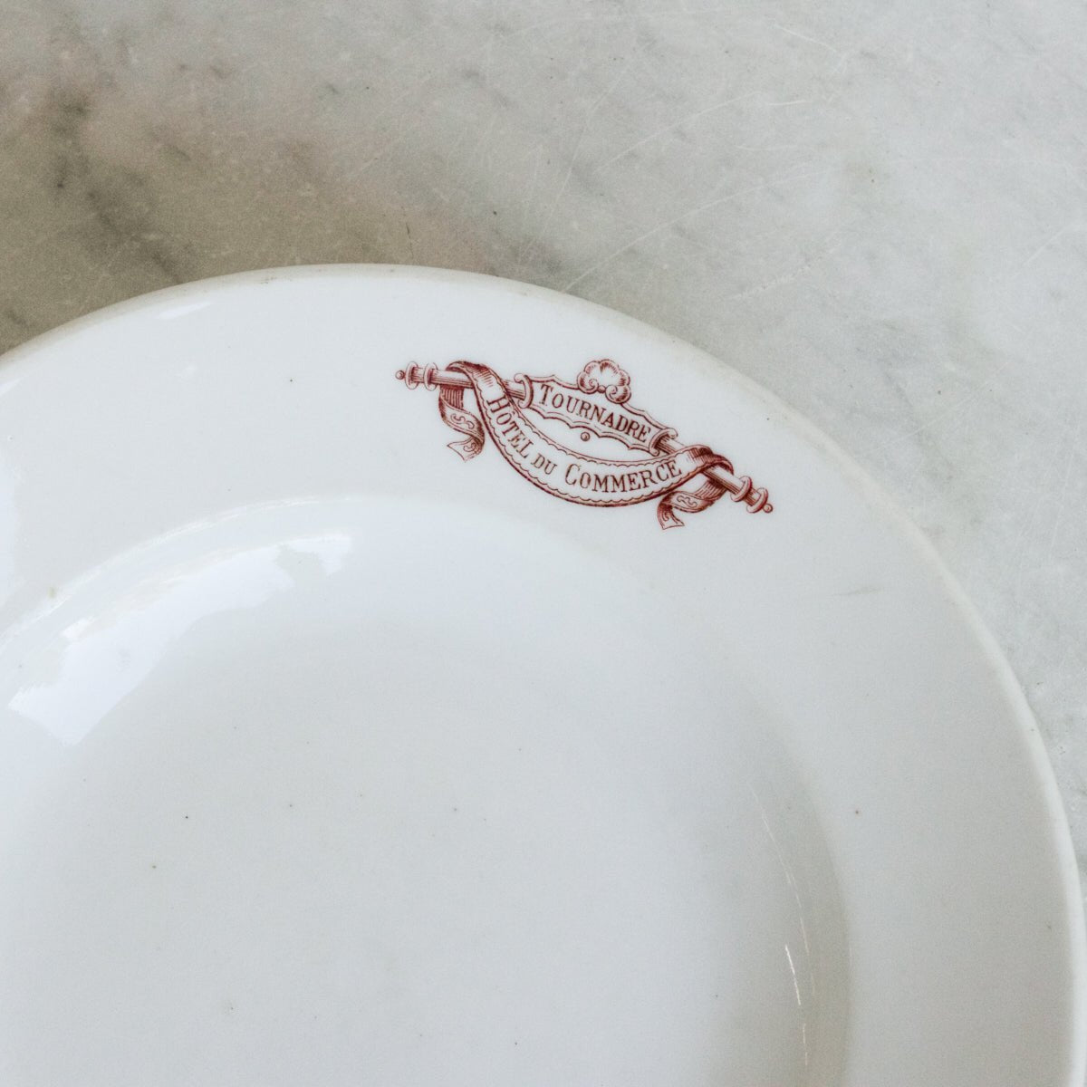 Ensemble de 7 bols en porcelaine de l'hôtel Place Tournadre