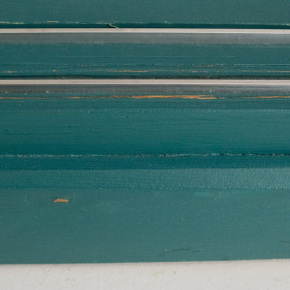 Armoire à portes coulissantes en bois récupéré | Échantillon de sol