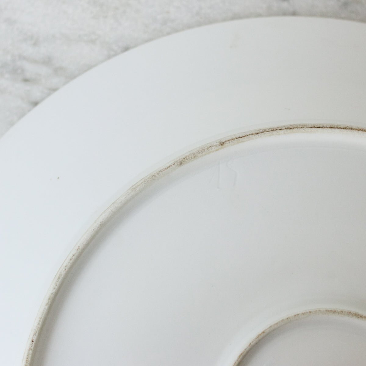 Trio de plats ronds en porcelaine