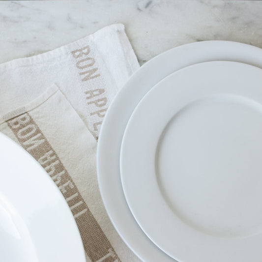 Trio de plats ronds en porcelaine