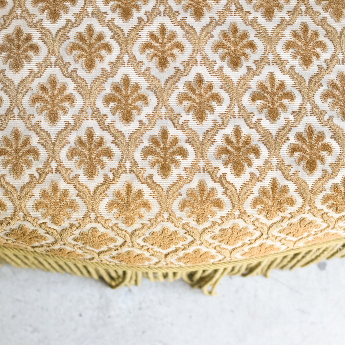 Chaise Crapaud Vintage en Chenille