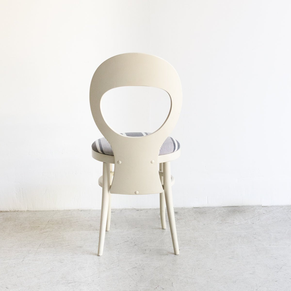 Chaise mouette vintage avec assise en coutil