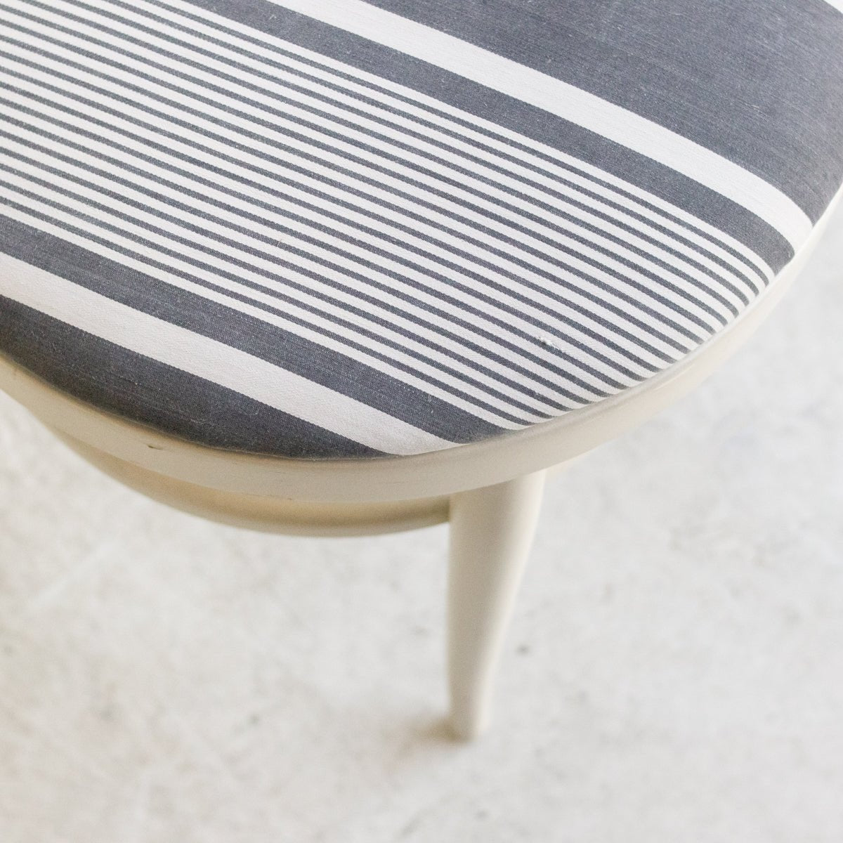 Chaise mouette vintage avec assise en coutil