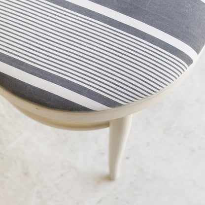 Chaise mouette vintage avec assise en coutil